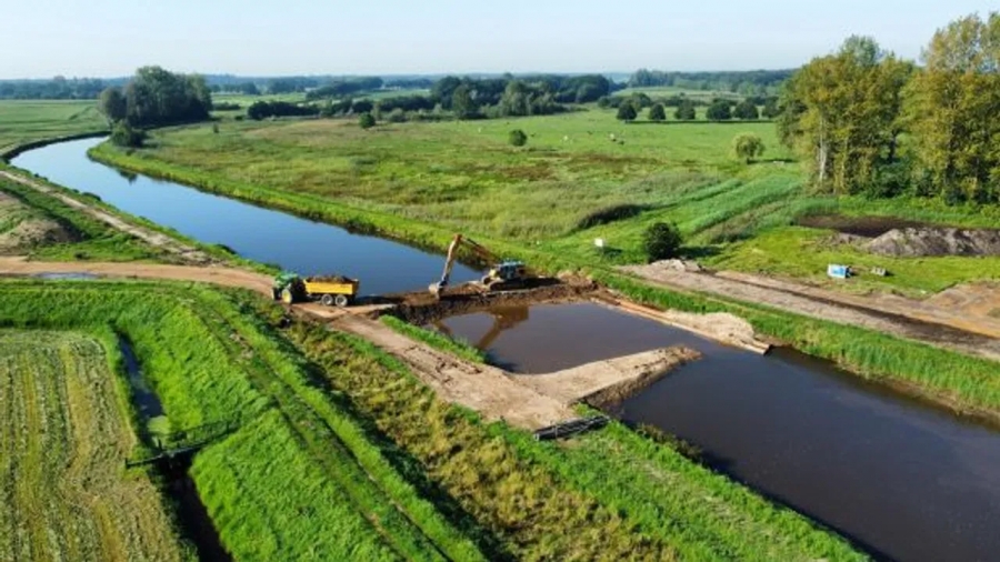 Nieuwe stuw aangelegd in de Essche Stroom