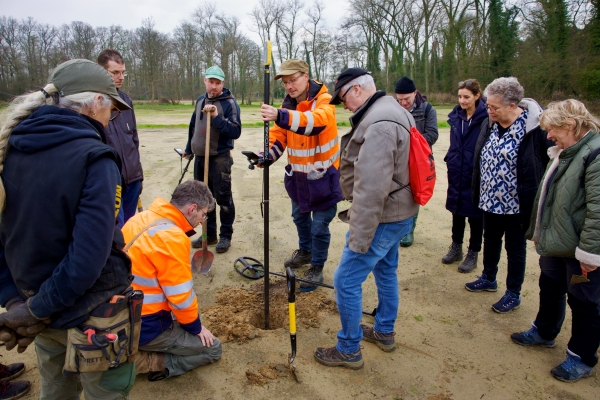 Romeinse muntschat gevonden in Kasteren: gemeente start archeologisch onderzoek