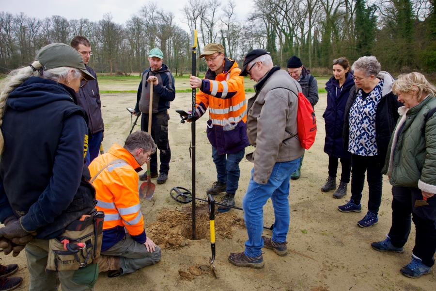Romeinse muntschat gevonden in Kasteren: gemeente start archeologisch onderzoek