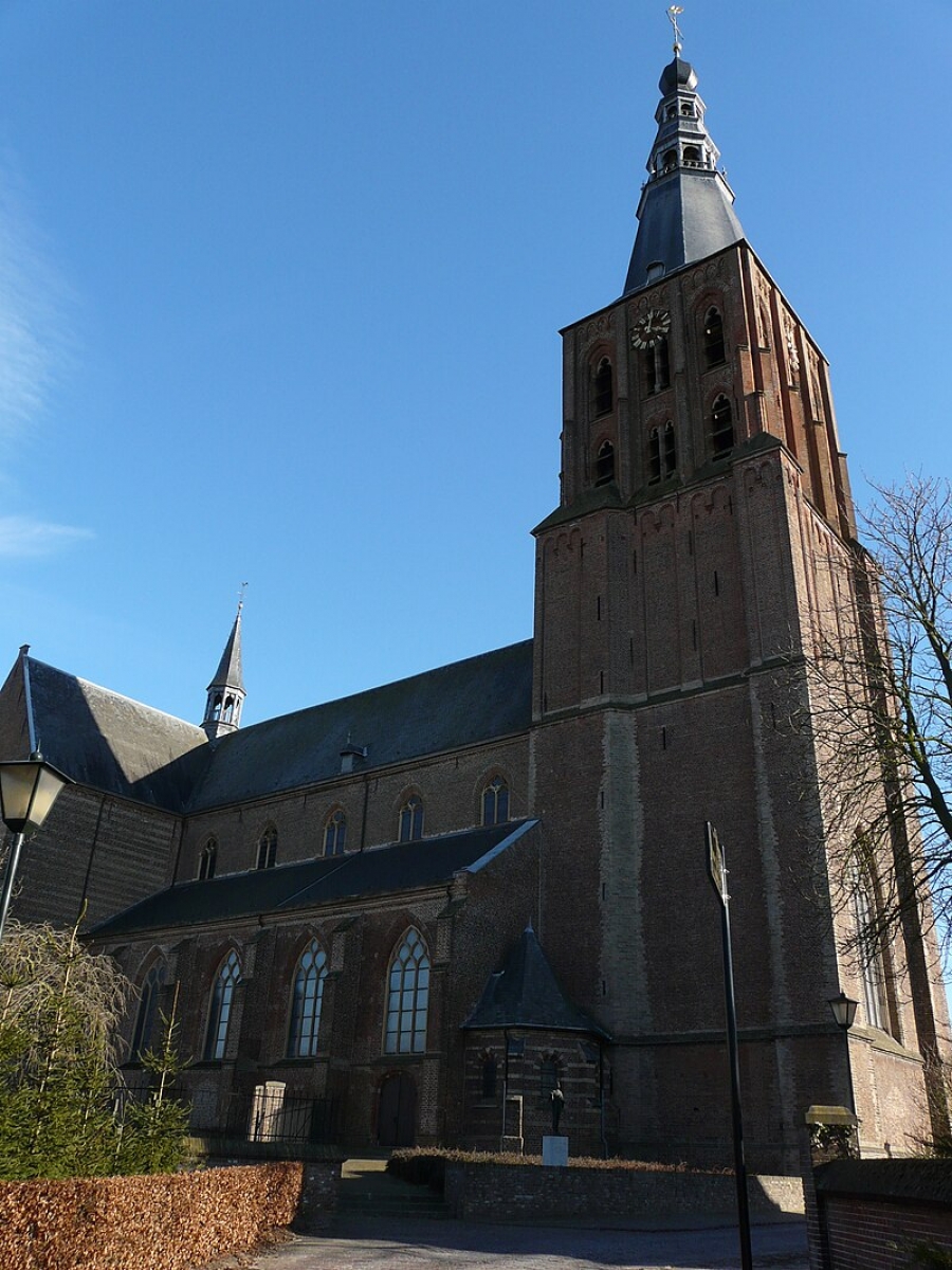 Koperdieven slaan toe: Regenpijpen van Sint-Petrusbasiliek gestolen